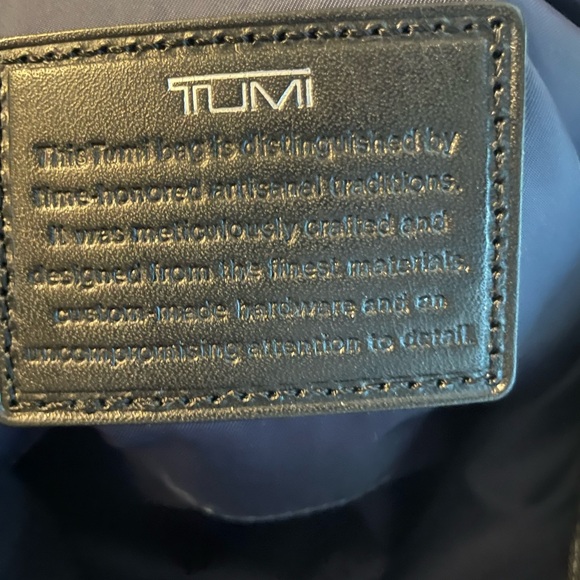 TUMI Black Tote Satchel Bag Double Handle Handbag w Key Lock - Picture 9 of 16